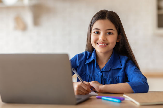 photo of middle school girl at LAU